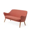 Canapé Dwell, Canapé 2 places tissu hero 511 blush, pieds en chêne fumé