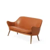 Canapé Dwell, Canapé 2 places cuir silk 250 cognac, pieds en chêne fumé