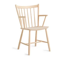 Chaise à accoudoirs J42, Hêtre