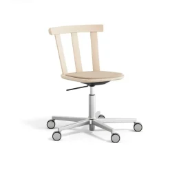 Chaise Alt sur pied pivotant avec assise rembourrée en bouleau, Hallingdal 65-200 beige-vernis mat clair
