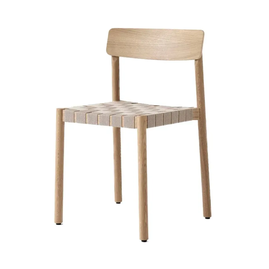 Chaise Betty TK1, Chêne, assise en ruban de lin tressé naturel