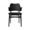 Chaise Gesture, assise revêtue de textile, tissu anthracite, structure en hêtre laqué noir
