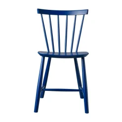 Chaise J46, Beech dark blue painted