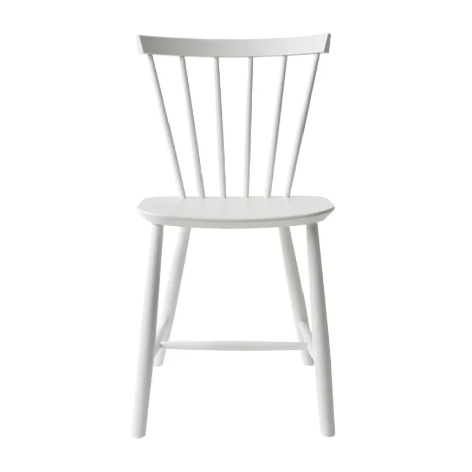 Chaise J46, Beech white painted
