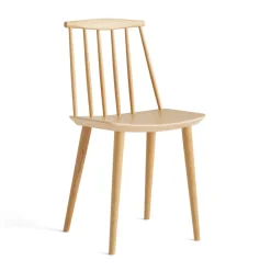Chaise J77, Chêne laqué