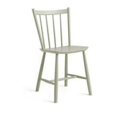Chaise J41, Sage lacquered beech