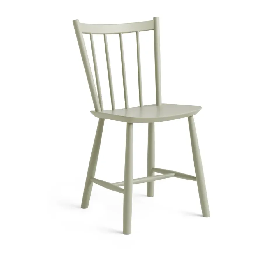 Chaise J41, Sage lacquered beech