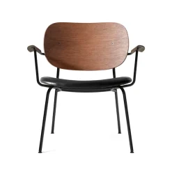 Chaise lounge Co, cuir dakar 0842 black, dossier et accoudoirs en chêne lasuré foncé, structure noire