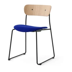 Chaise Pavilion AV52 assise rembourrée, Black-Hallingdal 0753