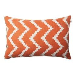 Coussin Ikat Sema, Apricot orange-off white
