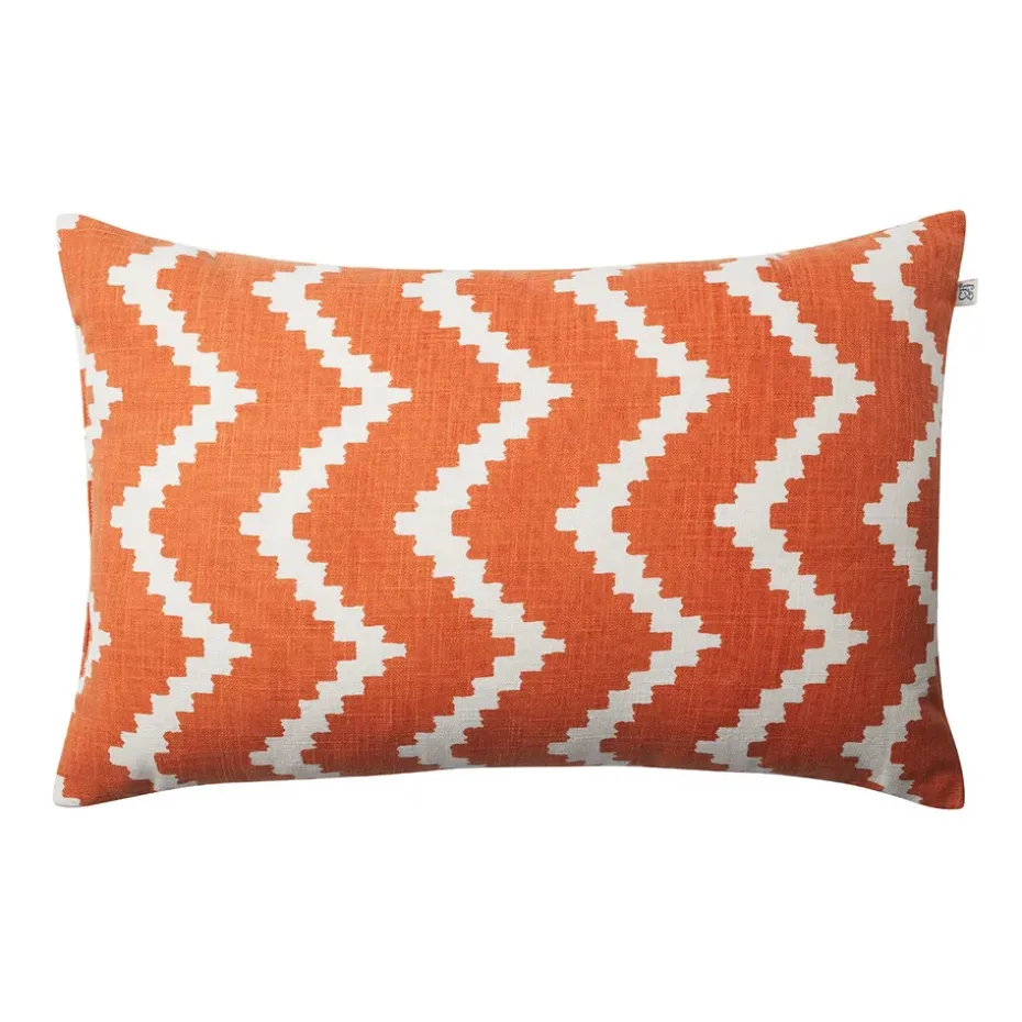 Coussin Ikat Sema, Apricot orange-off white