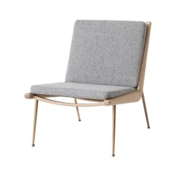 Fauteuil Boomerang HM1, tissu hallingdal 130 gris, pieds en chêne huilé blanc