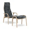 Fauteuil et repose-pieds Lamino hêtre laqué/peau de mouton, Charbon (gris foncé)