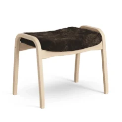 Repose-pieds Lamino, peau de mouton espresso, hêtre laqué nature