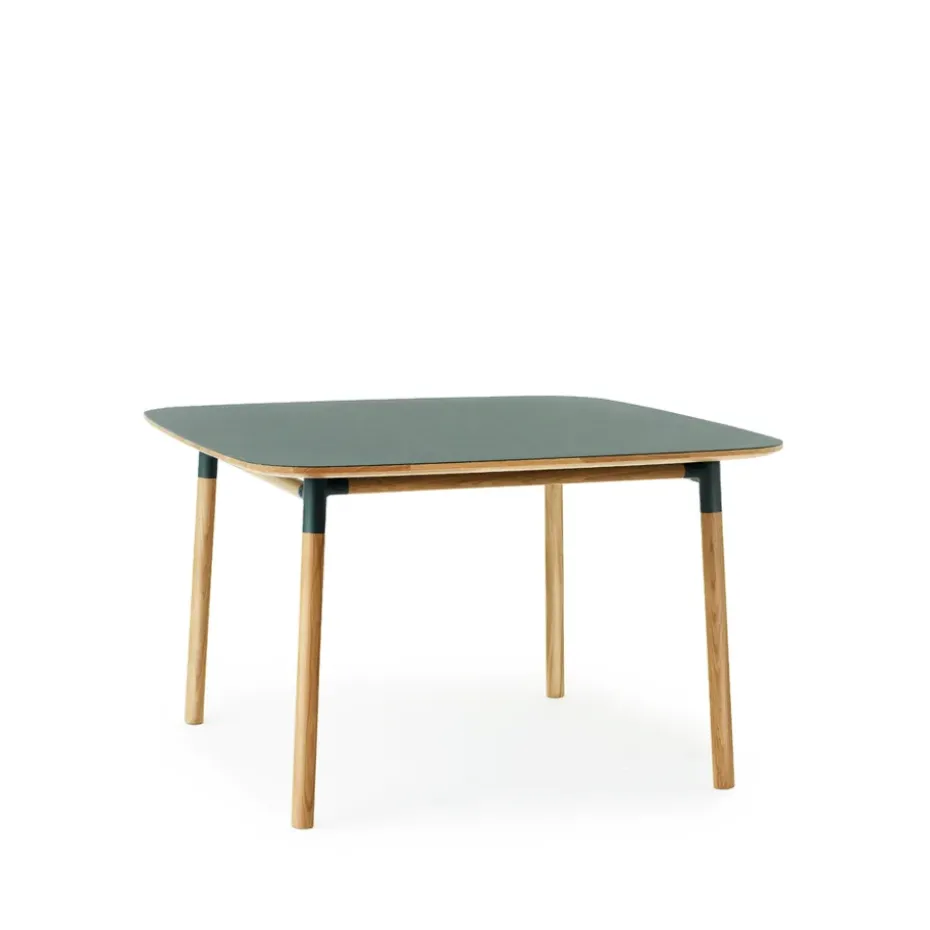Table à manger Form 120x120 cm, green, pieds en chêne