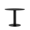 Table à manger In Between SK11, chêne laqué noir, structure en métal noir mat