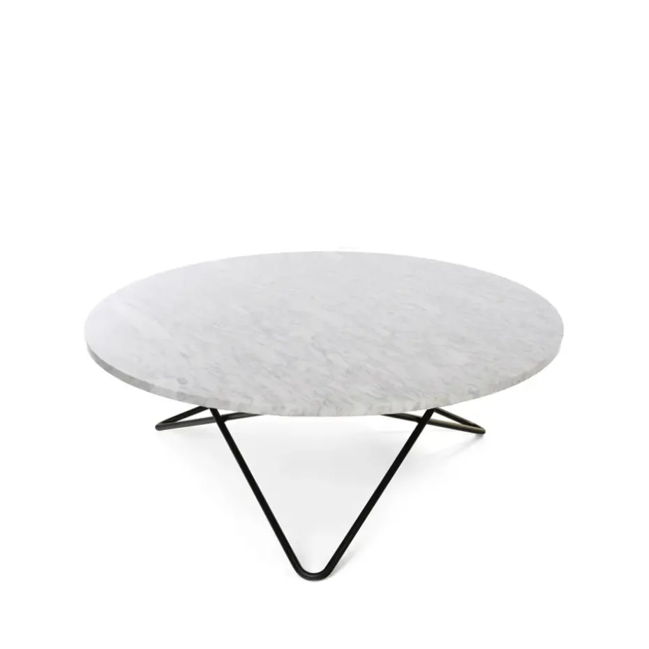 Table basse O Large, marbre de Carrare, support laqué noir