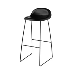 Tabouret de bar Gubi 3D haut, black, pieds luge en acier noir