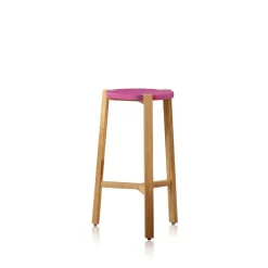 Tabouret de bar Happy bas, cerise, pieds en chêne
