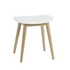 Tabouret Fiber, natural white, pieds en bois